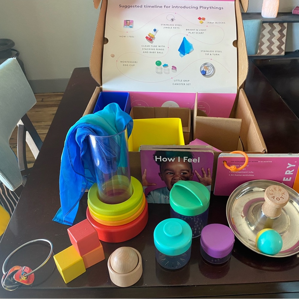 Lovevery 9-10 Month Play Kit - The Explorer